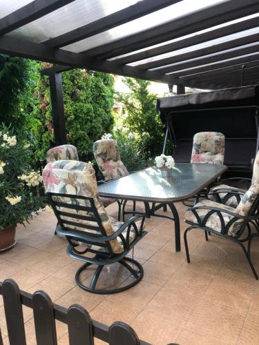 Orokzold Apartmanok Balatonfenyves in บาลาตองเฟนเวส