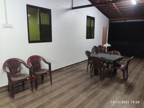 Sharayu Farmhouse