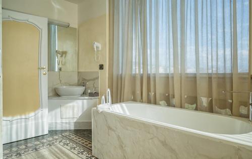 Villa Signorini Hotel - image 9