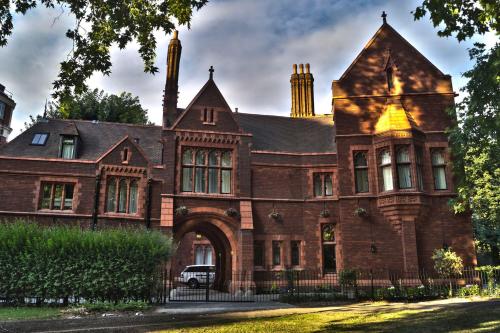 St Paul's Hotel - image 2