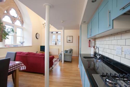 廚房, 高地俱樂部酒店 (The Highland Club) in 奧古斯都堡市中心