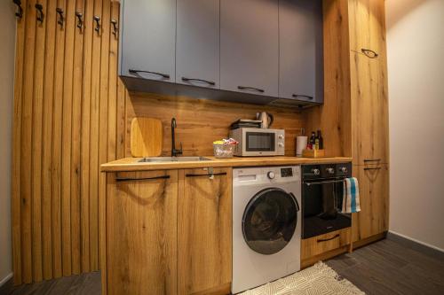 Blloku Unique Apartments - image 5