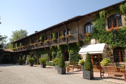 Residenza Torre di San Martino - Hotel - Gazzola Di Rivalta