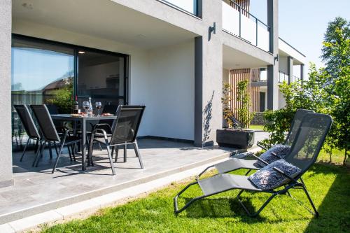 Balkons/terase, Apartmaji BANONIA " Poletni vetrc " in Banovci