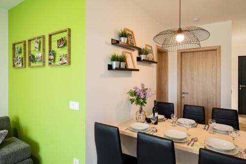 Iekārtas, Apartmaji BANONIA " Poletni vetrc " in Banovci