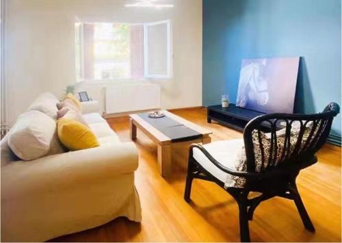 Galaxy Home City Getaway