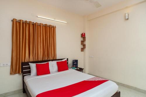OYO Flagship 37659 Whiteglow Service Apartments