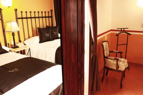 Superior Double Room with University view image 8