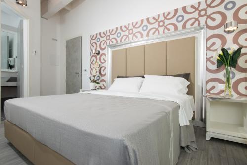Hotel Sheila - image 2