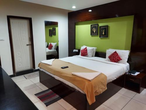 HOTEL RL GRAND