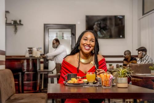 Restauracja, AKWA HIN Douala in Douala