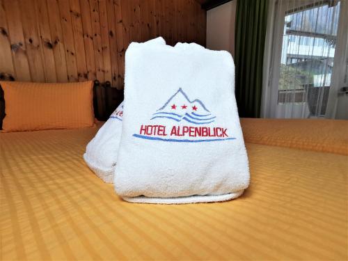 Hotel Alpenblick-Leukerbad-Therme in Leukerbad