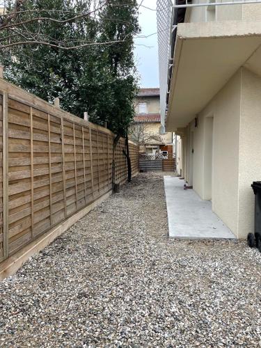 LA_MAISON - T2 Spacieux avec Jacuzzi.