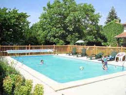 Les Chevilloux gîte à louer Lavaud