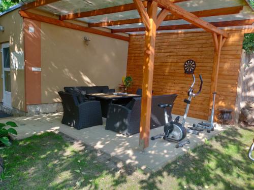 Cseresznyés apartman (Cseresznyes apartman) in Balatonalmádi