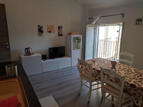 Two-Bedroom Apartment image 5