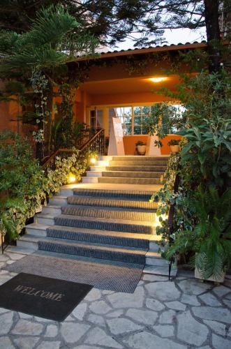 Athos Hotel