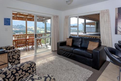 Coromandel Seaview Motel in โคโรแมนเดล