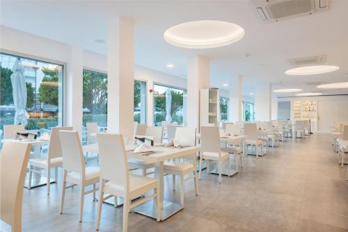 Trend Hotel Alcudia - image 10