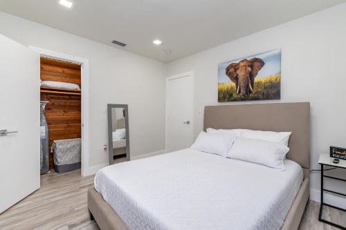 **SPACIOUS/PRIVATE 5BR HOUSE DESIGN DISTRICT**