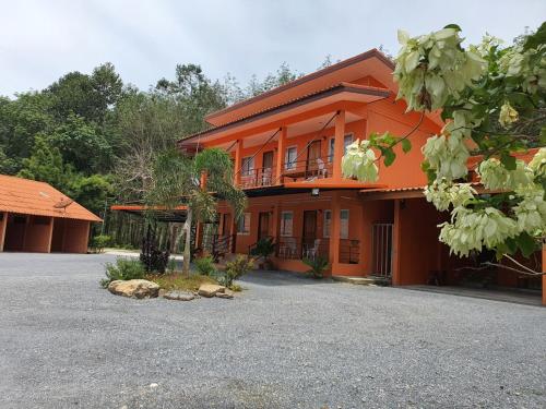 Vista exterior, At Sichon  Resort in Sichon