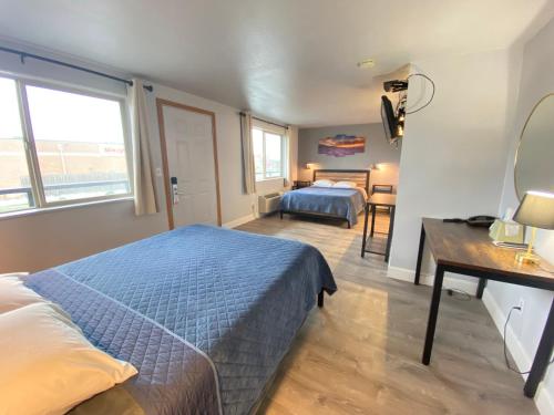 Aircrest Motel - image 5