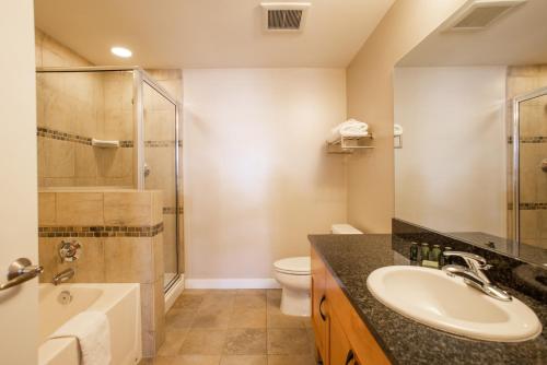 Townhome Style Fraser Crossing Founders Pointe Condo with Upgraded Furnishings and washer dryer cond in Winter Park (CO)