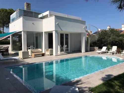  Super Villa With Private Pool in Isola Albarella in Isola Albarella