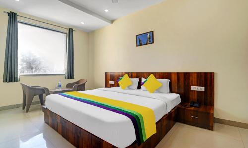 . Treebo Trip Hotel Ravi Residency Near Mini Secretariat