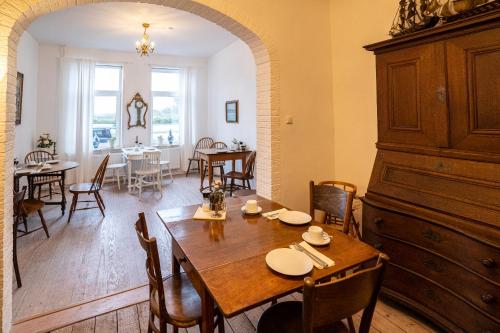 Dotări, Gasthaus Lammkontor in Husum