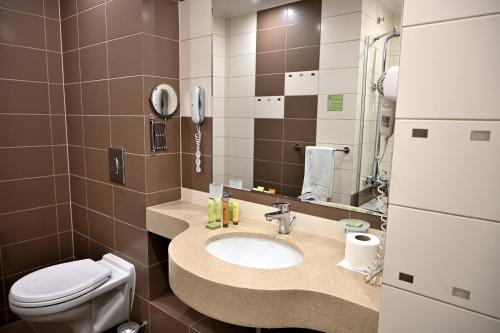 Hotel Zoo Sofia (ex. Silver Hotel) - image 4