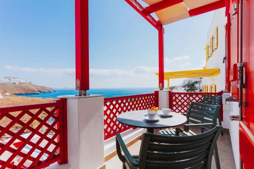 ทัศนียภาพ, Aelia Apartments & Suites in แอสตี้พาไลอา