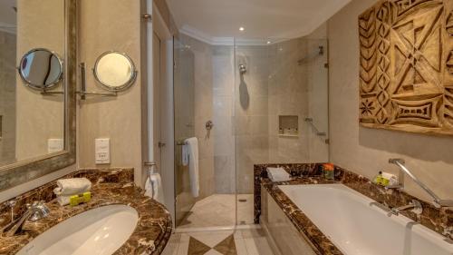 337875972 InterContinental Johannesburg OR Tambo Airport Hotel by IHG