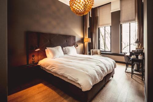 郵政廣場酒店及大咖啡館 (Post-Plaza Hotel & Grand Cafe) in 利瓦頓市中心