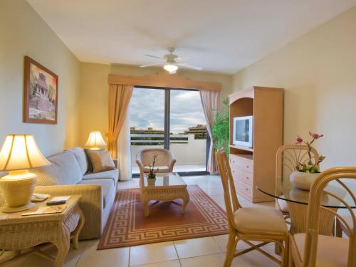 สิ่งอำนวยความสะดวก, พาราไดซ์ วิลเลจ (Paradise Village) in นูโว วอลลาร์ต้า