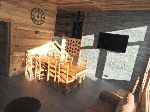 Four-Bedroom House image 10
