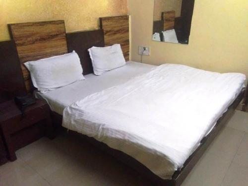 MA INTERNATIONAL DX GUEST HOUSE Couple Friendly