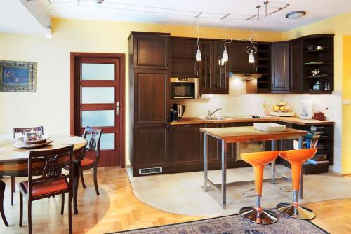 Trinity Apartment – Krakow, AL