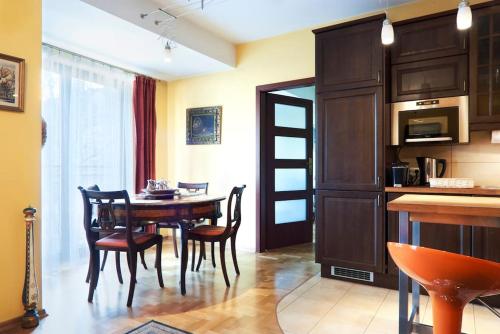 Trinity Apartment – Krakow, AL
