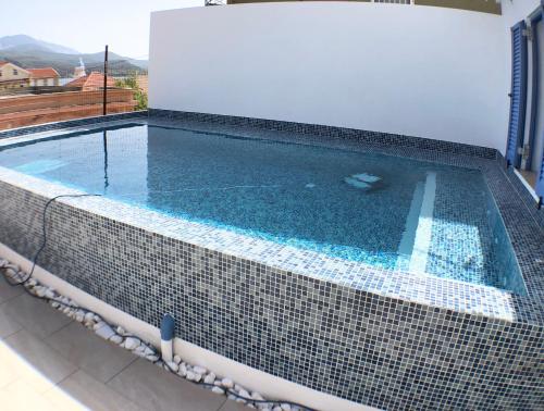 METROPOLIS Argostoli House/villa with garden & pool-jacuzzi