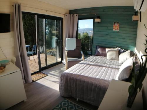 Les lodges de l'oliveraie de Virevent