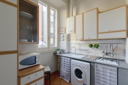Romantic Apartament 2 Piazza del Popolo, Rome (photo 9)