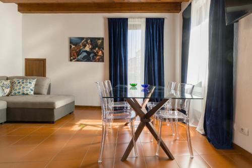 Superior Apartment image 6