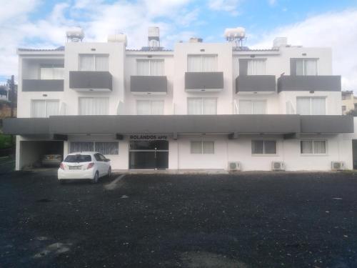 ROLANDOS APTS