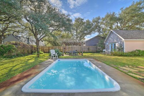 Ultimate Rockport Gem with Pool and Outdoor Oasis! in Rockport, USA