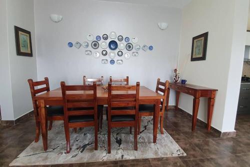 Charming 2-Bed Apartment in Kigo - image 5