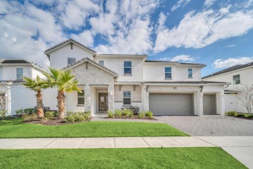 Family Resort - 15BR Mansion - Private Pool Hot Tub and BBQ! - image 9