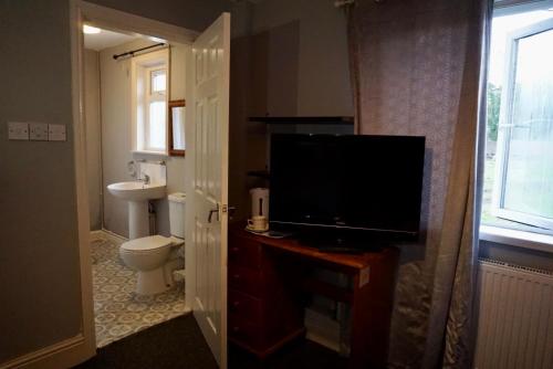 Adnans Hotel – Birmingham