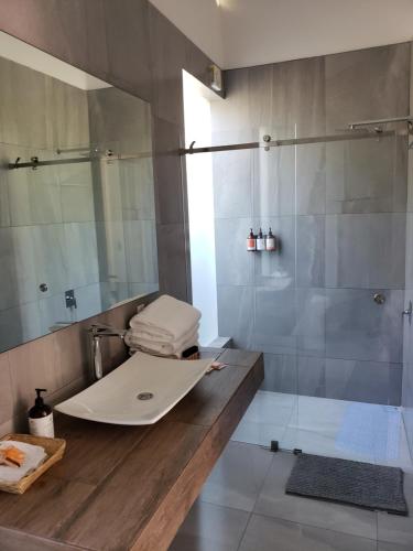 ห้องน้ำ, Hotel CaLu 21 en La Laguna, Santa María del Oro (Hotel CaLu 21 en La Laguna, Santa Maria del Oro) in ซานตา มาเรีย เดล โอโร