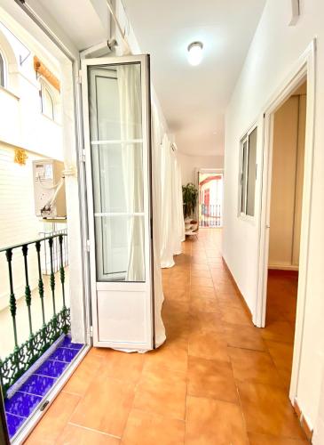 HomeySeville Comfortable studio old town, parking optional, Sevilla (Foto 9)